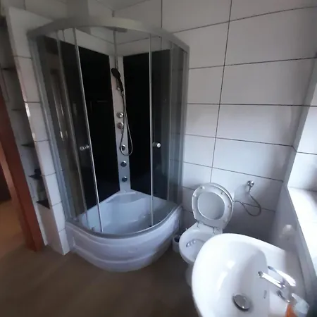 Montirazimmer Km